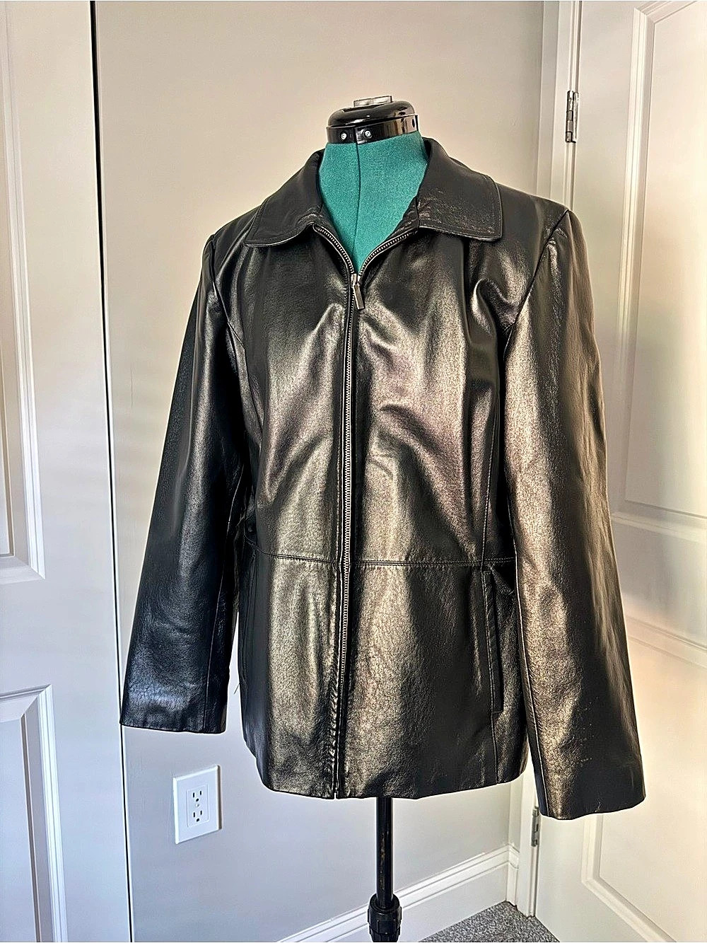 Worthington Black Leather Moto Zip Front Jacket Minimalist Capsule Fall Winter